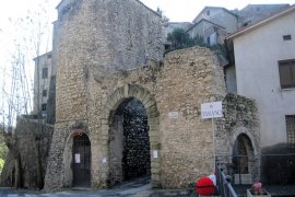Porta della medievale Tarano